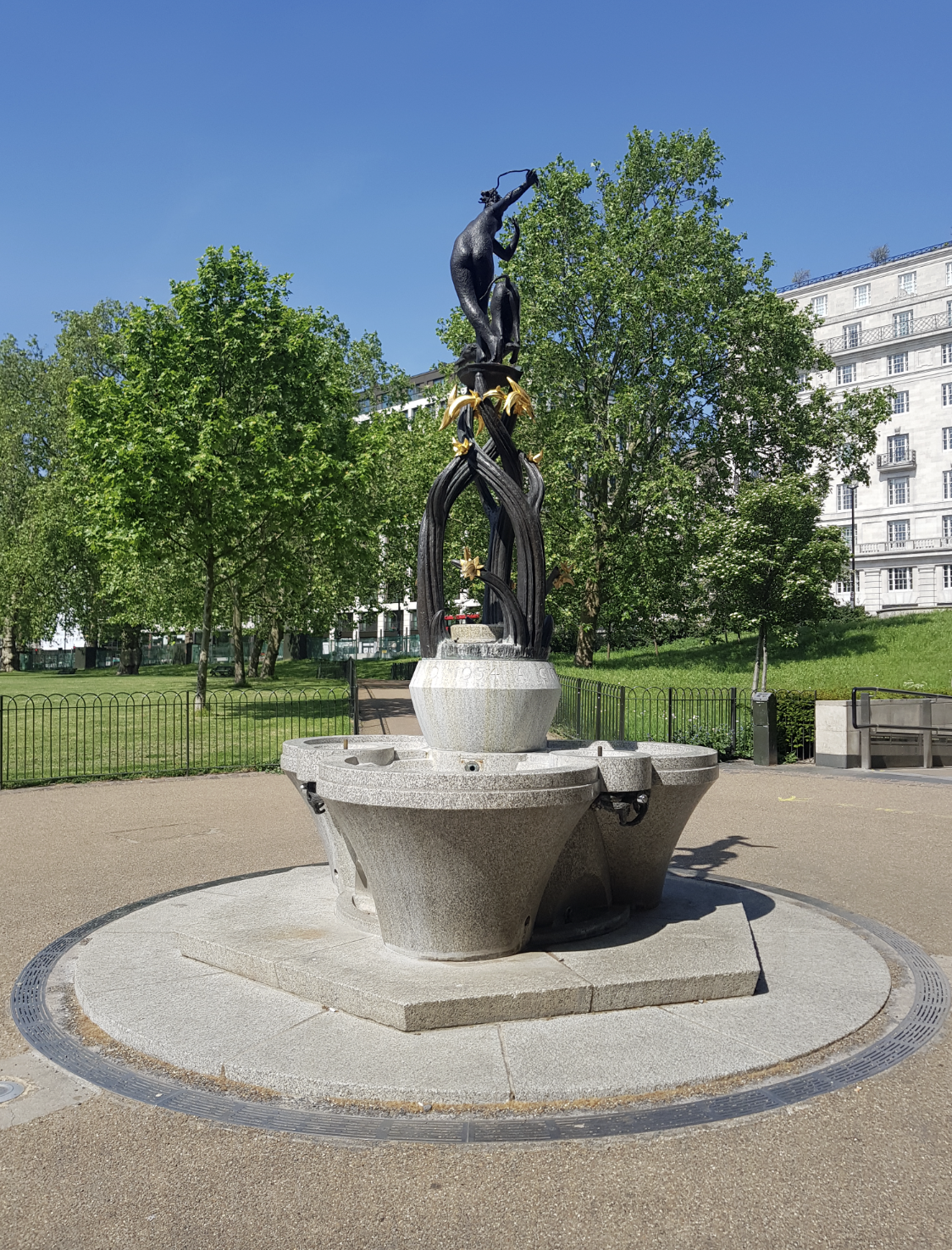 Statue de Constance Fund fountain of Diana