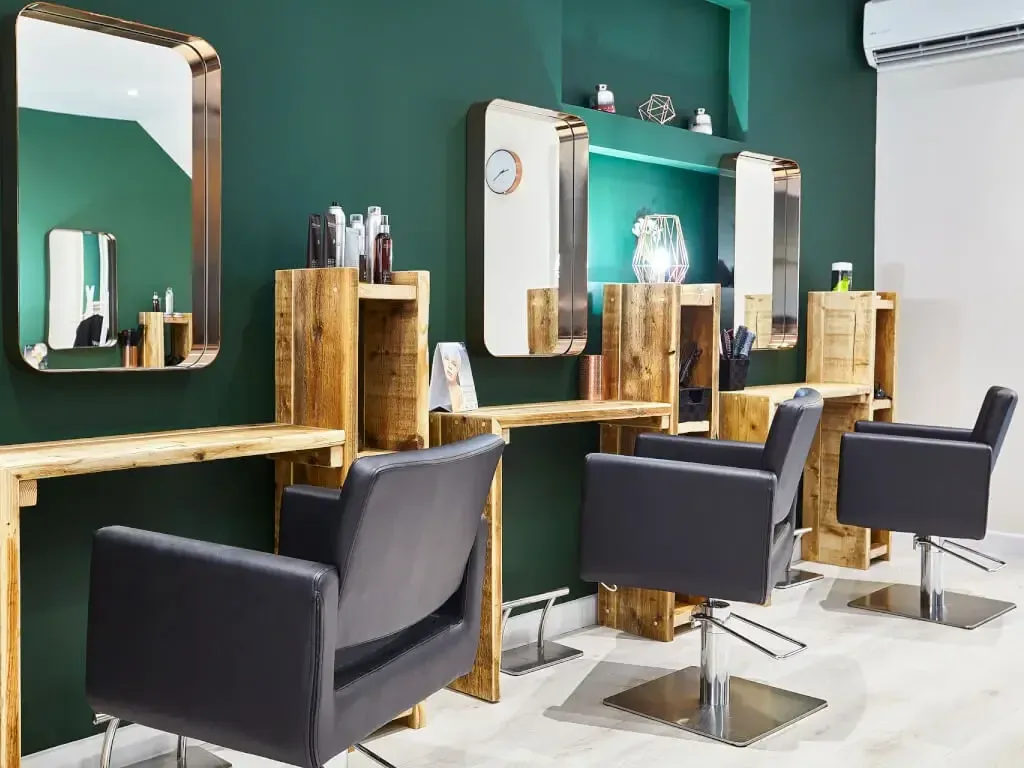 Postes de coiffure de Margaux Salon