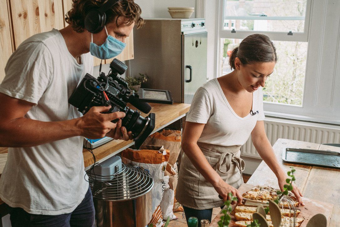 Du pain fait maison à la boulangerie: la success story d'une Londonienne confinée