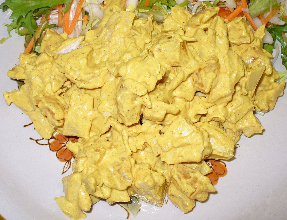 Le "coronation chicken", un classique culinaire britannique créé pour Elizabeth II