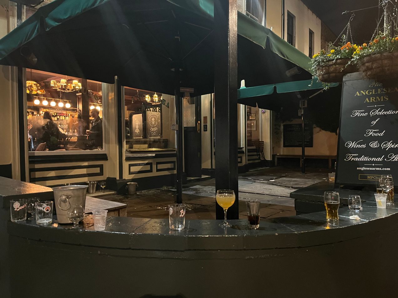 Bière : les pubs anglais sous pression