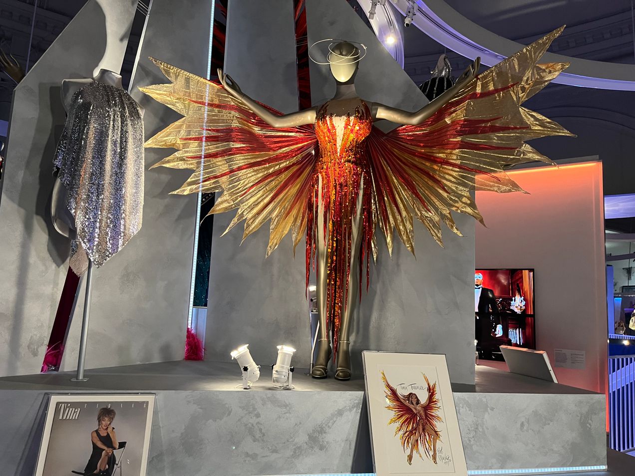 « DIVA » l’univers grandiose des Méga Stars au Victoria & Albert Museum