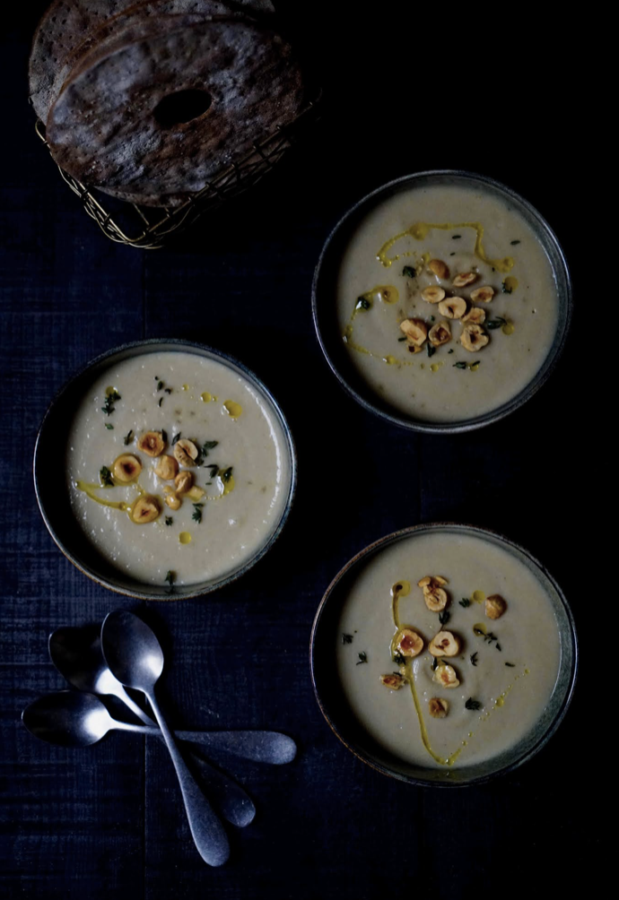 Délice de Noël : crème de topinambours et noisettes