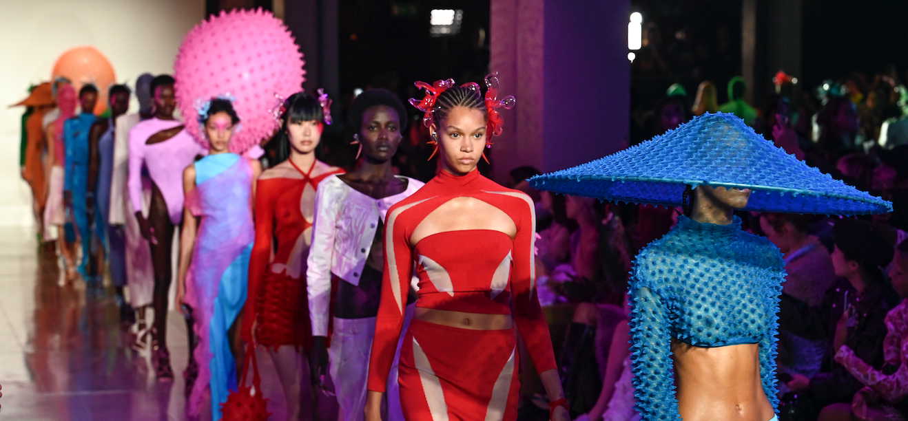 Coup d'envoi de la fashion week de Londres, qui mise sur l'énergie des jeunes créateurs