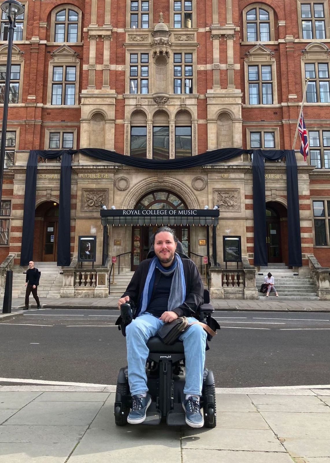 Soutenons Samy : Une Lutte Contre la Dystrophie Musculaire pour la Musique et la Vie