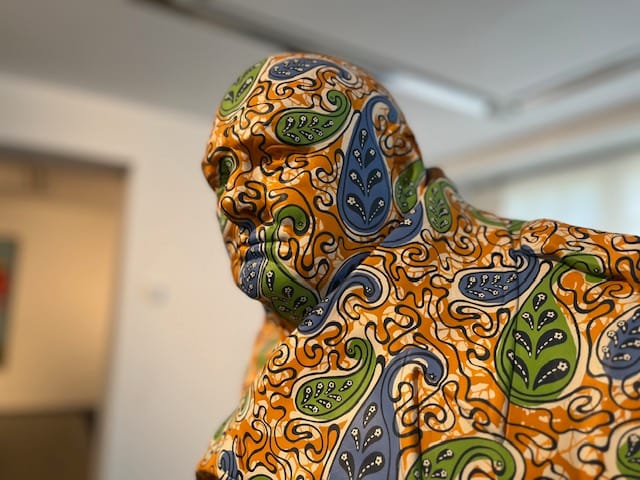 Exposition Yinka Shonibare : la version psychédélique des figures controversées de l’Histoire
