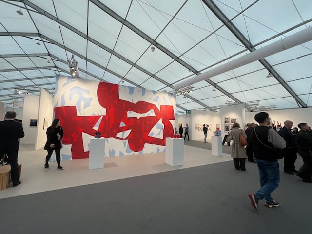 Frieze Follie 2024 : la singularité comme valeur artistique