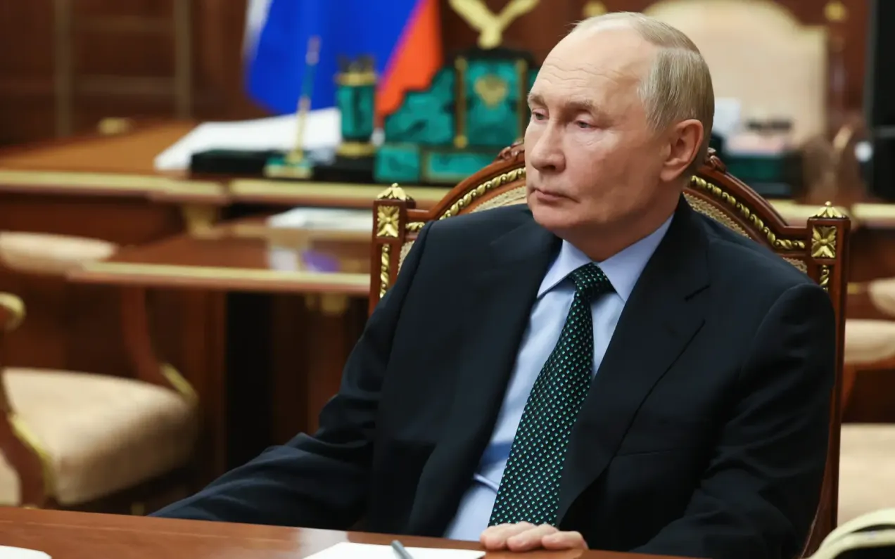 Le conflit en Ukraine a pris un "caractère mondial", affirme Poutine