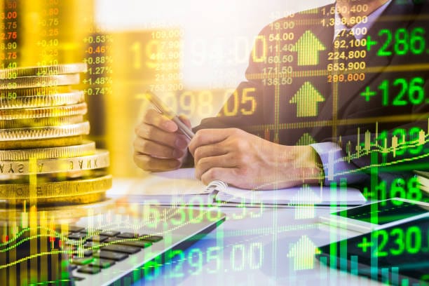 Devenir riche au Royaume Uni en 2025 en 250 exemples