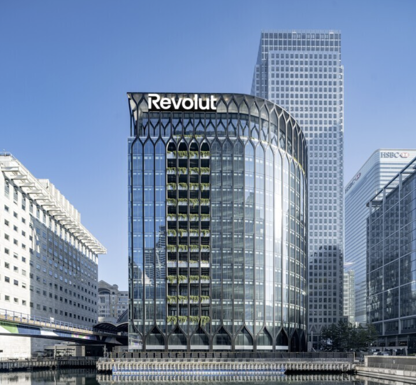 Revolut investit 13 milliards de dollars et créée 10.000 emplois : nouvelles opportunités pour les Français de Londres