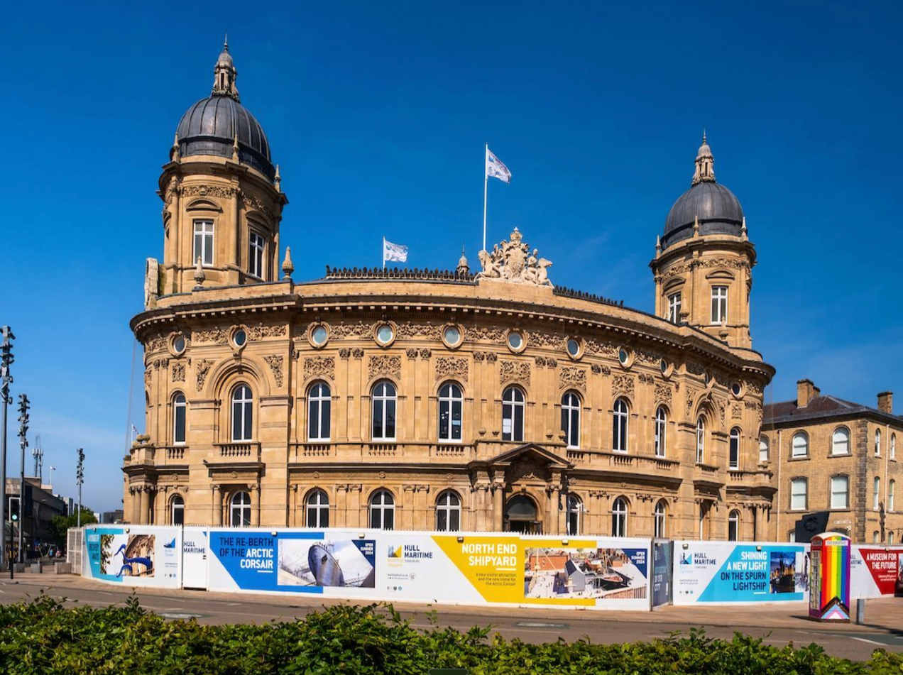 Hull Maritime Museum rouvre : baleine géante et sirène mystérieuse