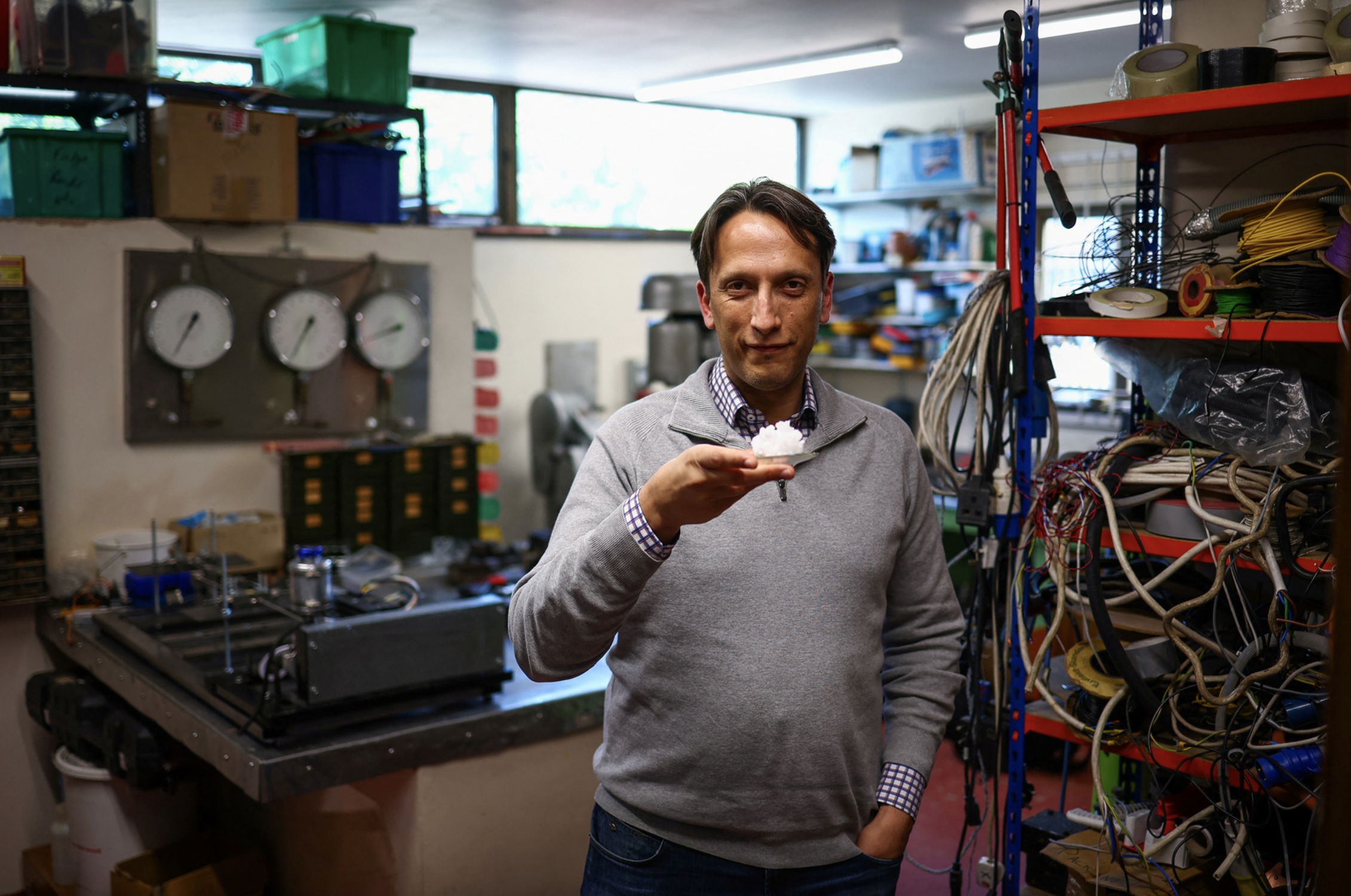 La clim sans gaz polluants ? La technologie des réfrigérants solides émerge à Cambridge