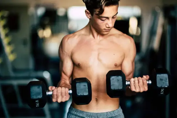 Le boom costaud de la musculation chez les ados