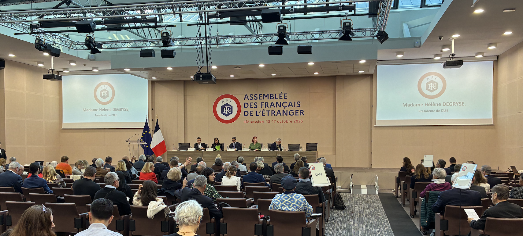 Hélène Degryse ouvre la 43ème session de l'Assemblée des Français de l'Étranger