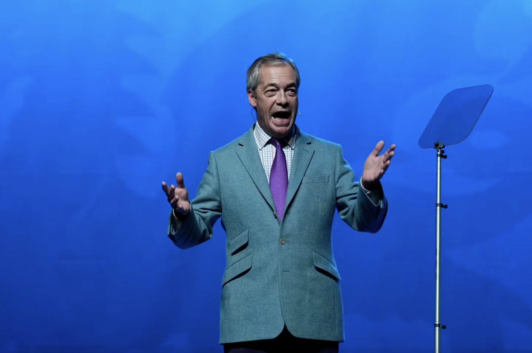 Ingérence russe au Royaume-Uni : une enquête met en cause l'entourage de Nigel Farage