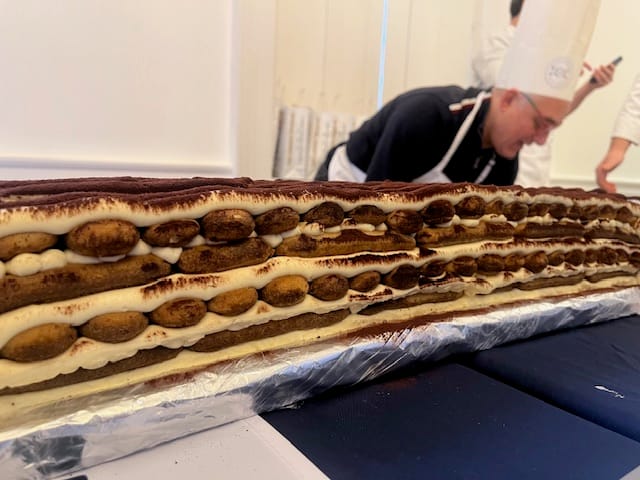 Le plus grand Tiramisù du Monde présenté à Londres
