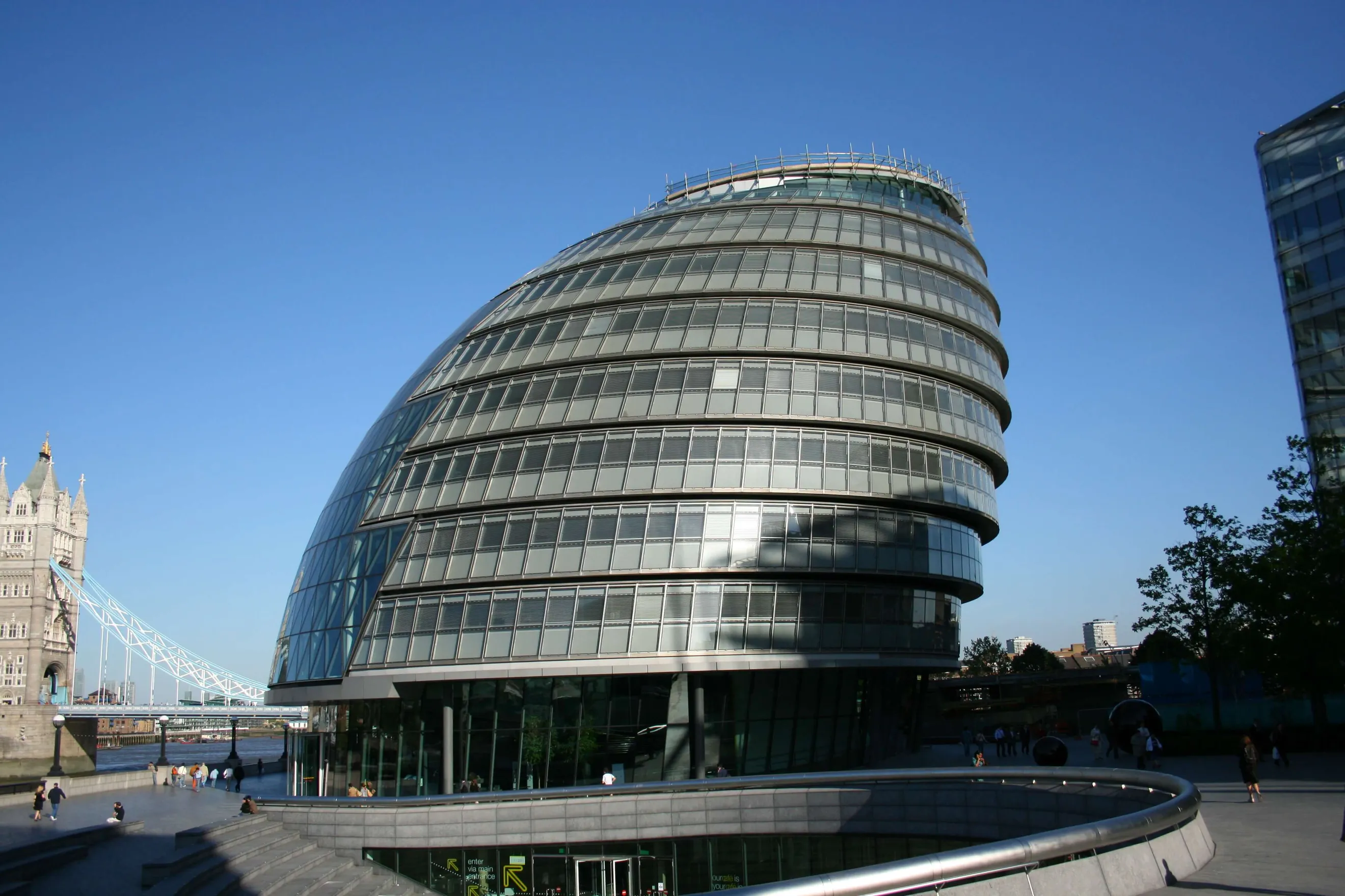 Pour ravir la mairie de Londres, deux candidats de la diversité